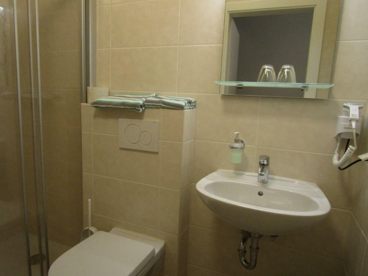Dorfwirtshaus Rauch Hotel Eschabruck Kültér fotó